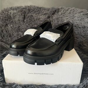 Dream Pairs Women's Black Platform Loafers